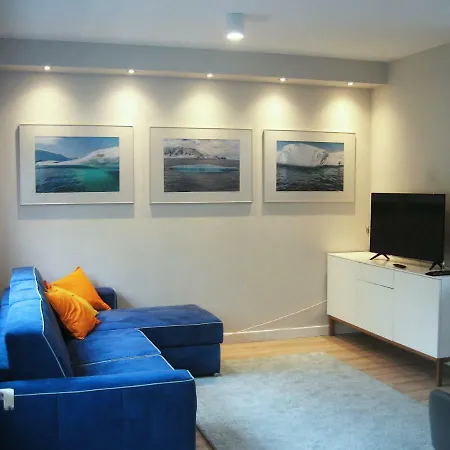 Przy Maksimie Orlowo * غدينيا