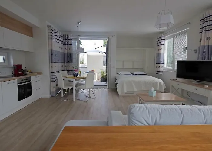 Przy Maksimie Orlowo Apartment